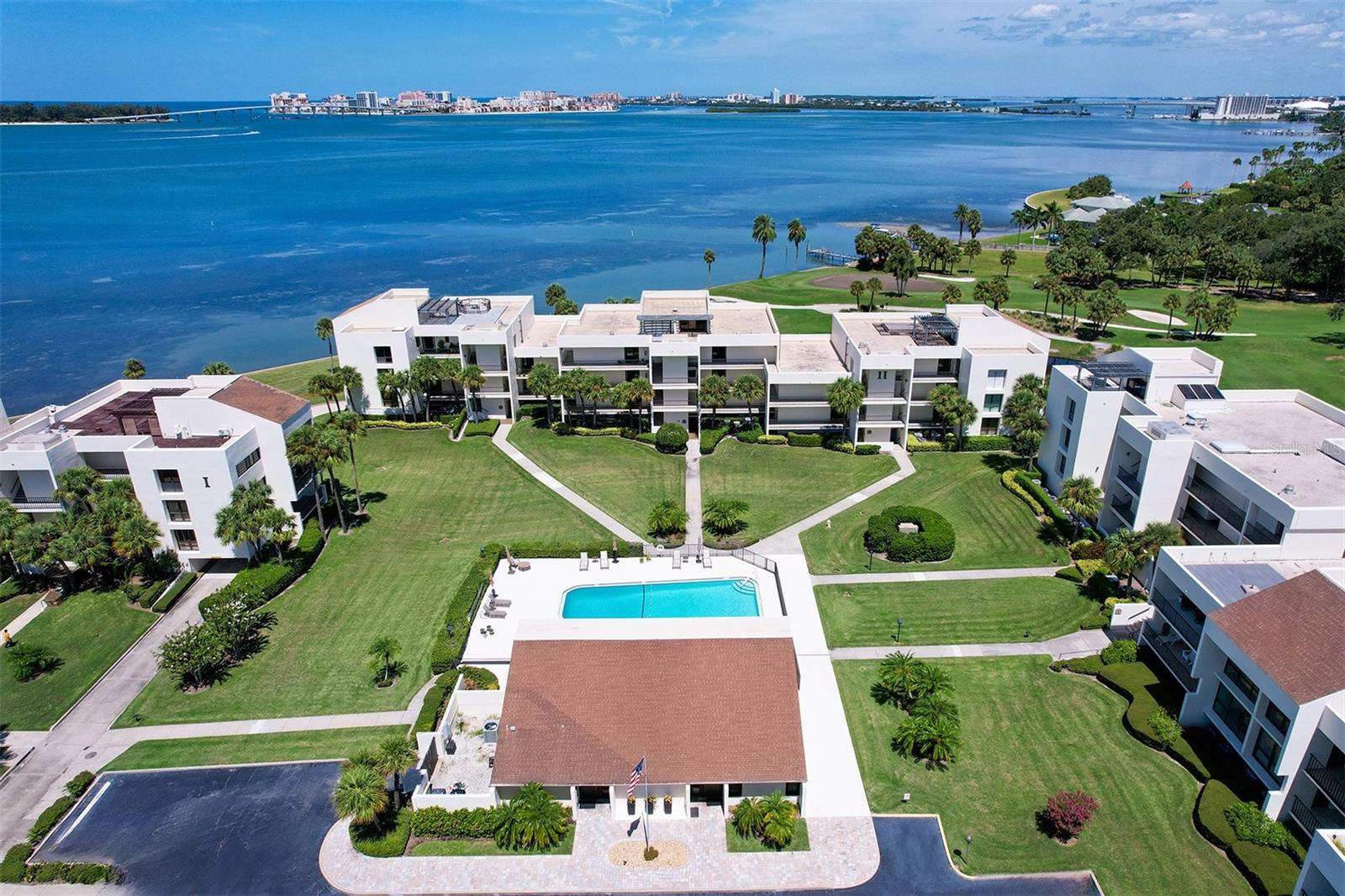 50 COE RD #223, BELLEAIR, FL, 33756
