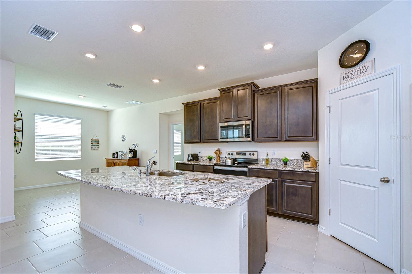 3521 GOLDEN WHEAT LN, PLANT CITY, FL, 33565