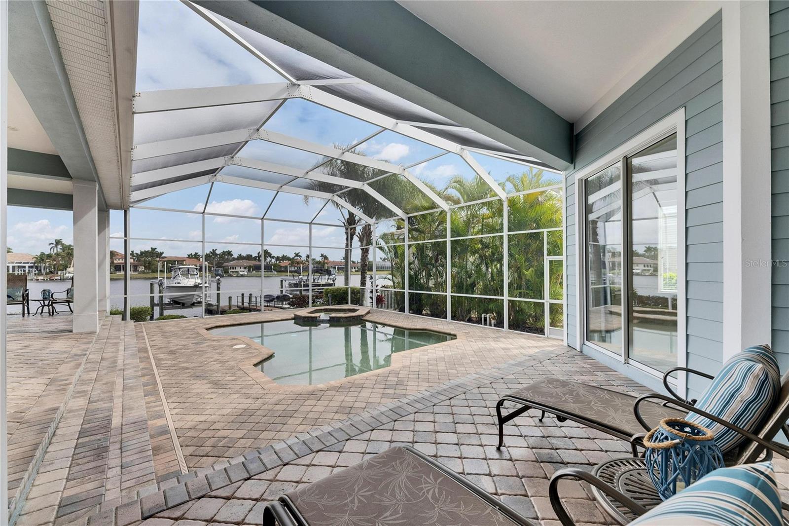 735 MANNS HARBOR DR, APOLLO BEACH, FL, 33572