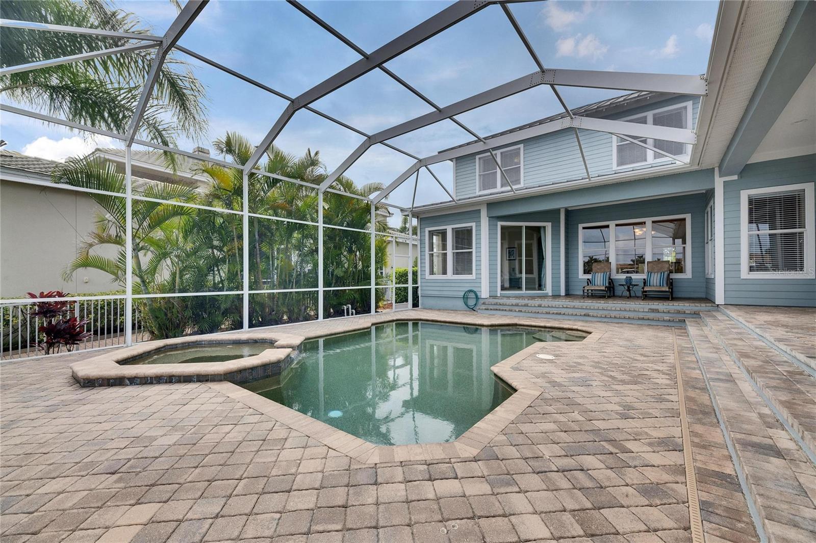 735 MANNS HARBOR DR, APOLLO BEACH, FL, 33572