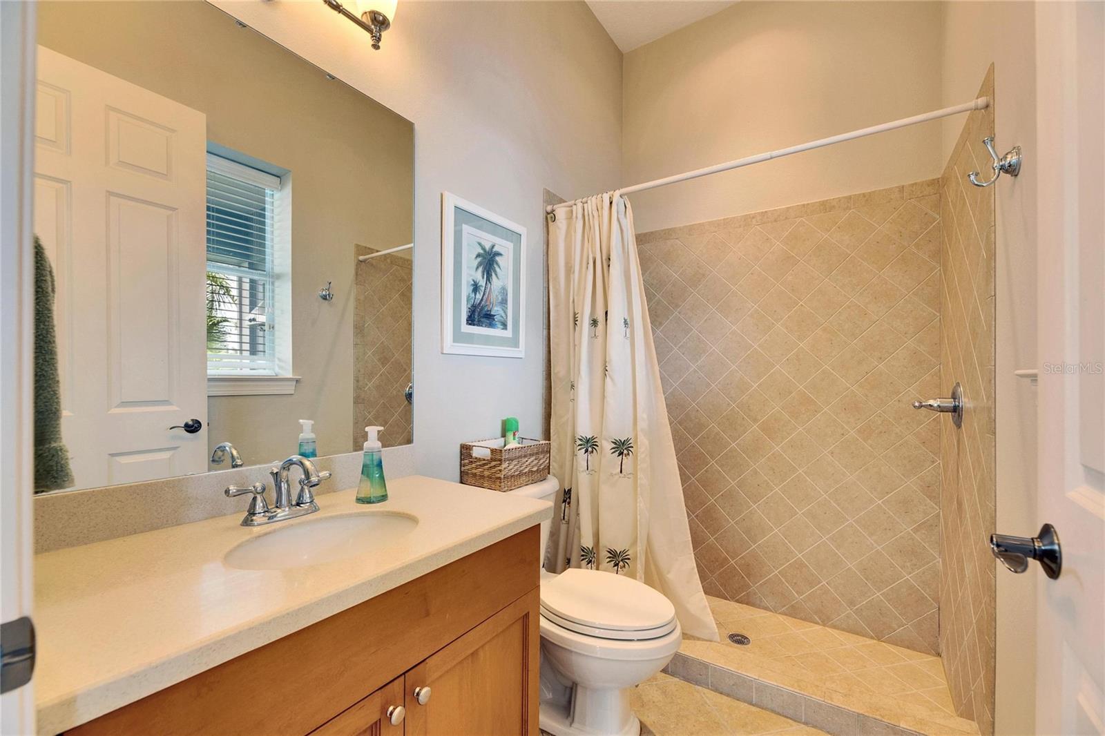 735 MANNS HARBOR DR, APOLLO BEACH, FL, 33572
