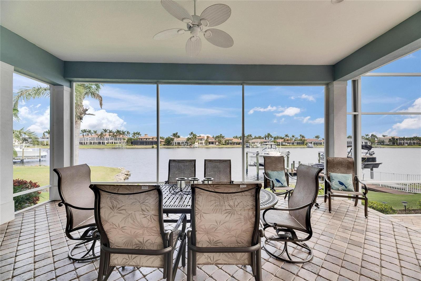 735 MANNS HARBOR DR, APOLLO BEACH, FL, 33572