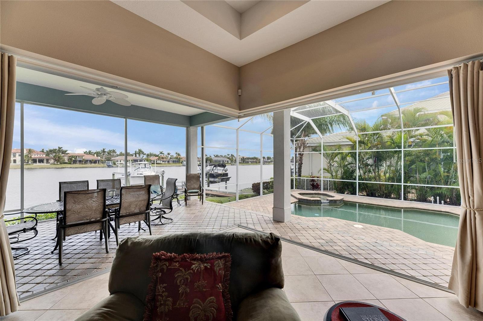 735 MANNS HARBOR DR, APOLLO BEACH, FL, 33572
