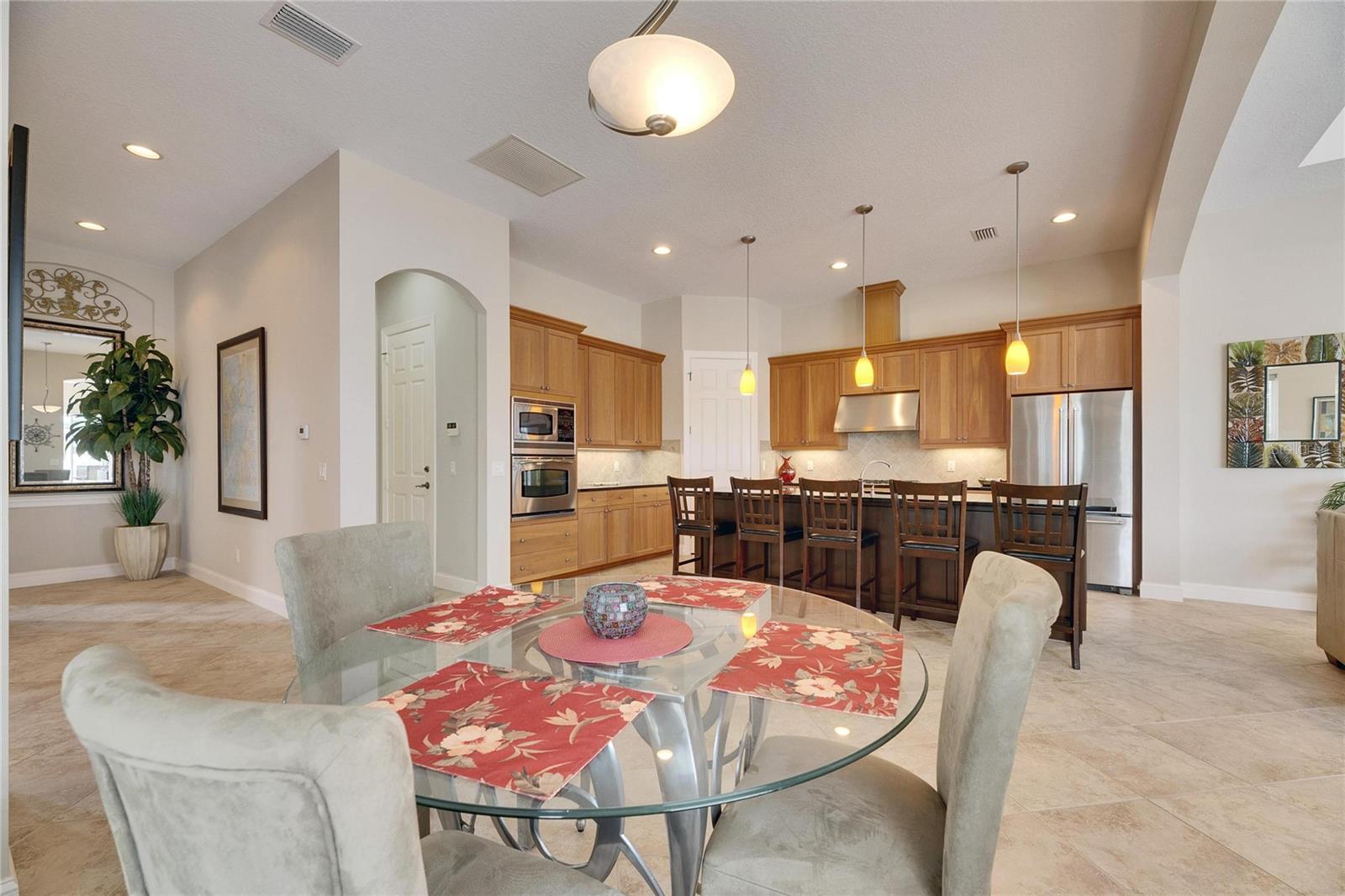735 MANNS HARBOR DR, APOLLO BEACH, FL, 33572