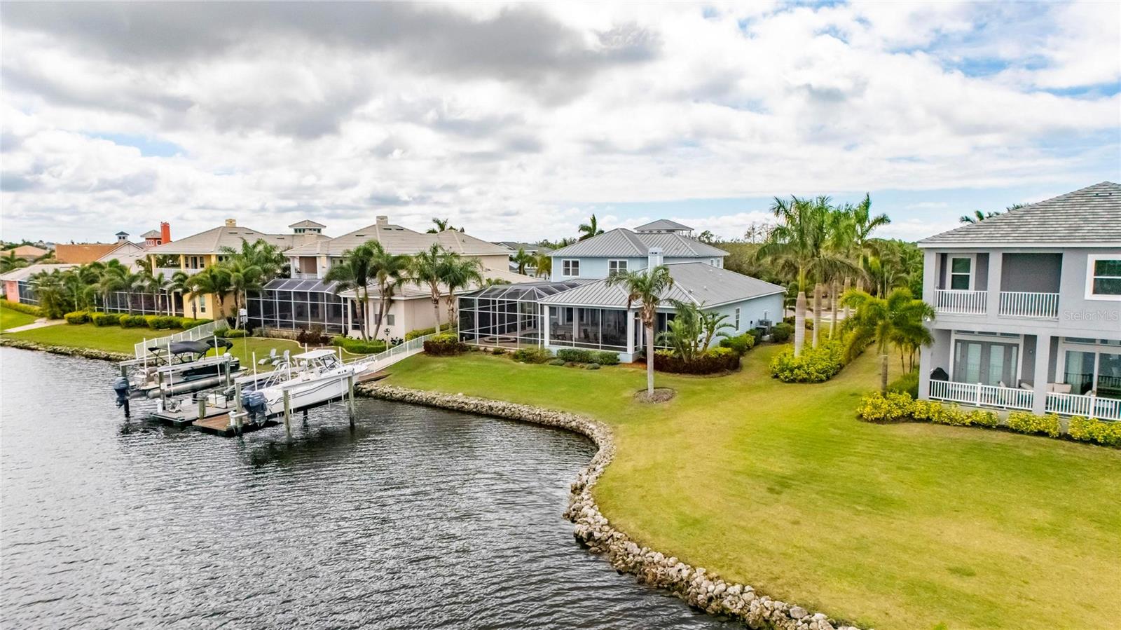 735 MANNS HARBOR DR, APOLLO BEACH, FL, 33572