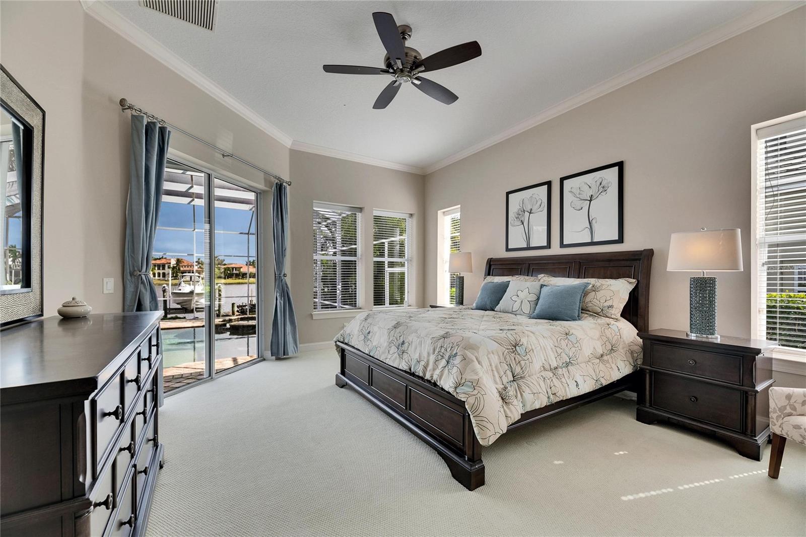 735 MANNS HARBOR DR, APOLLO BEACH, FL, 33572