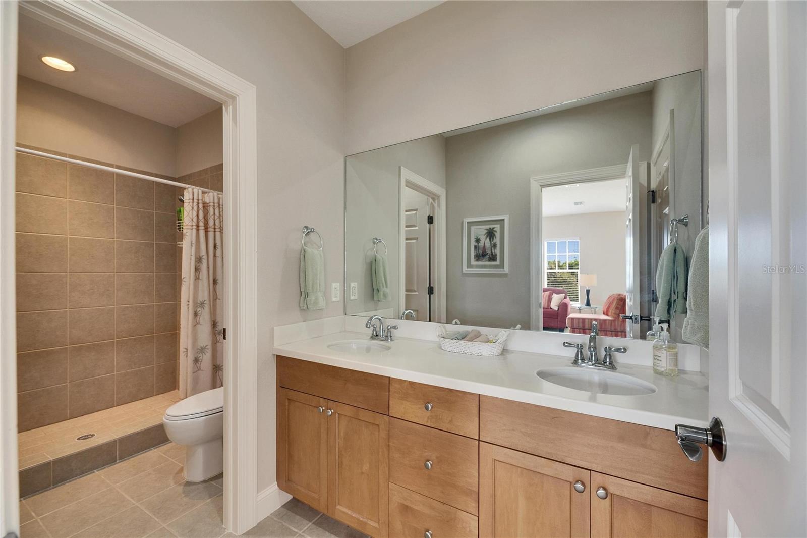 735 MANNS HARBOR DR, APOLLO BEACH, FL, 33572