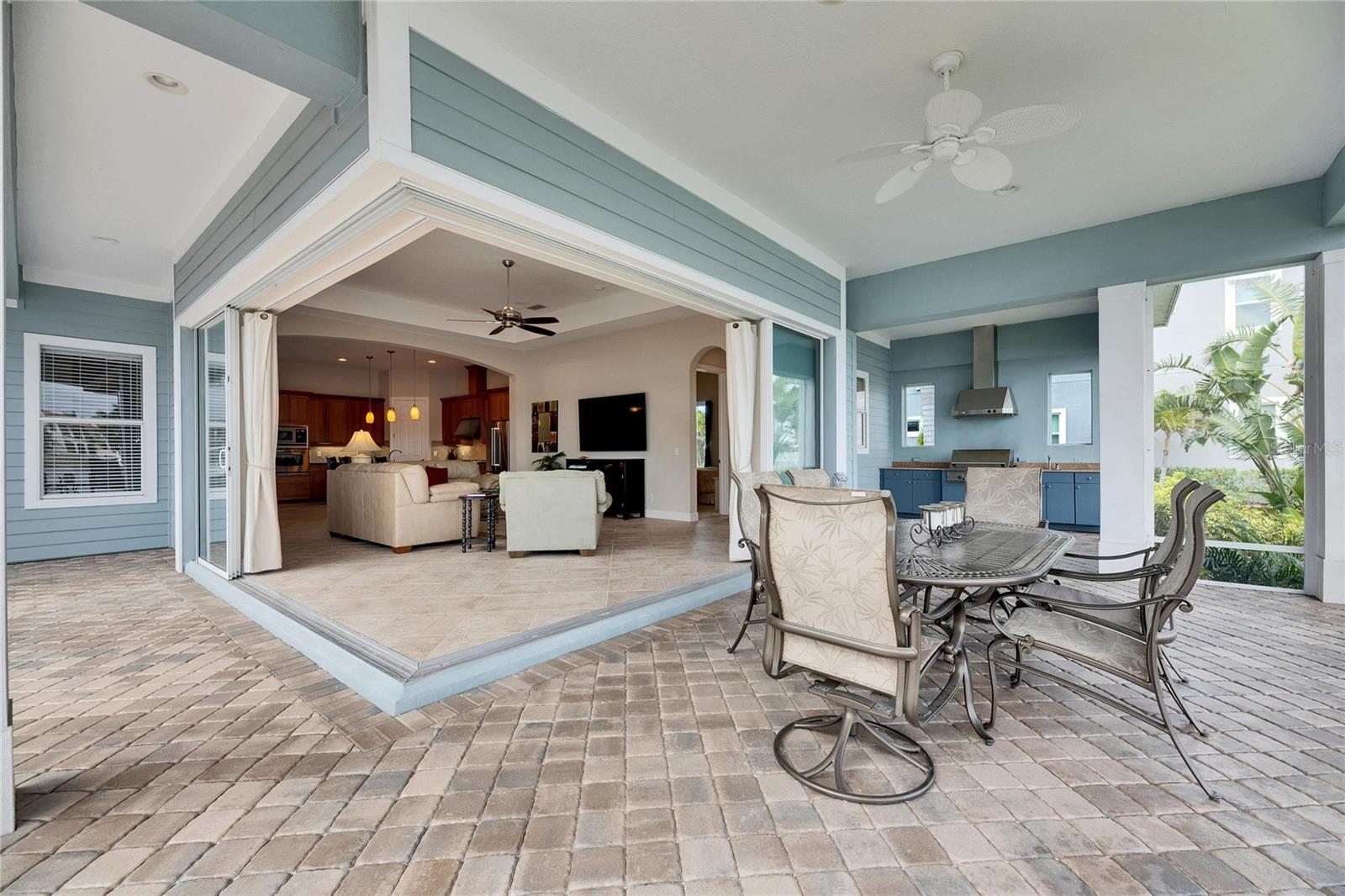 735 MANNS HARBOR DR, APOLLO BEACH, FL, 33572