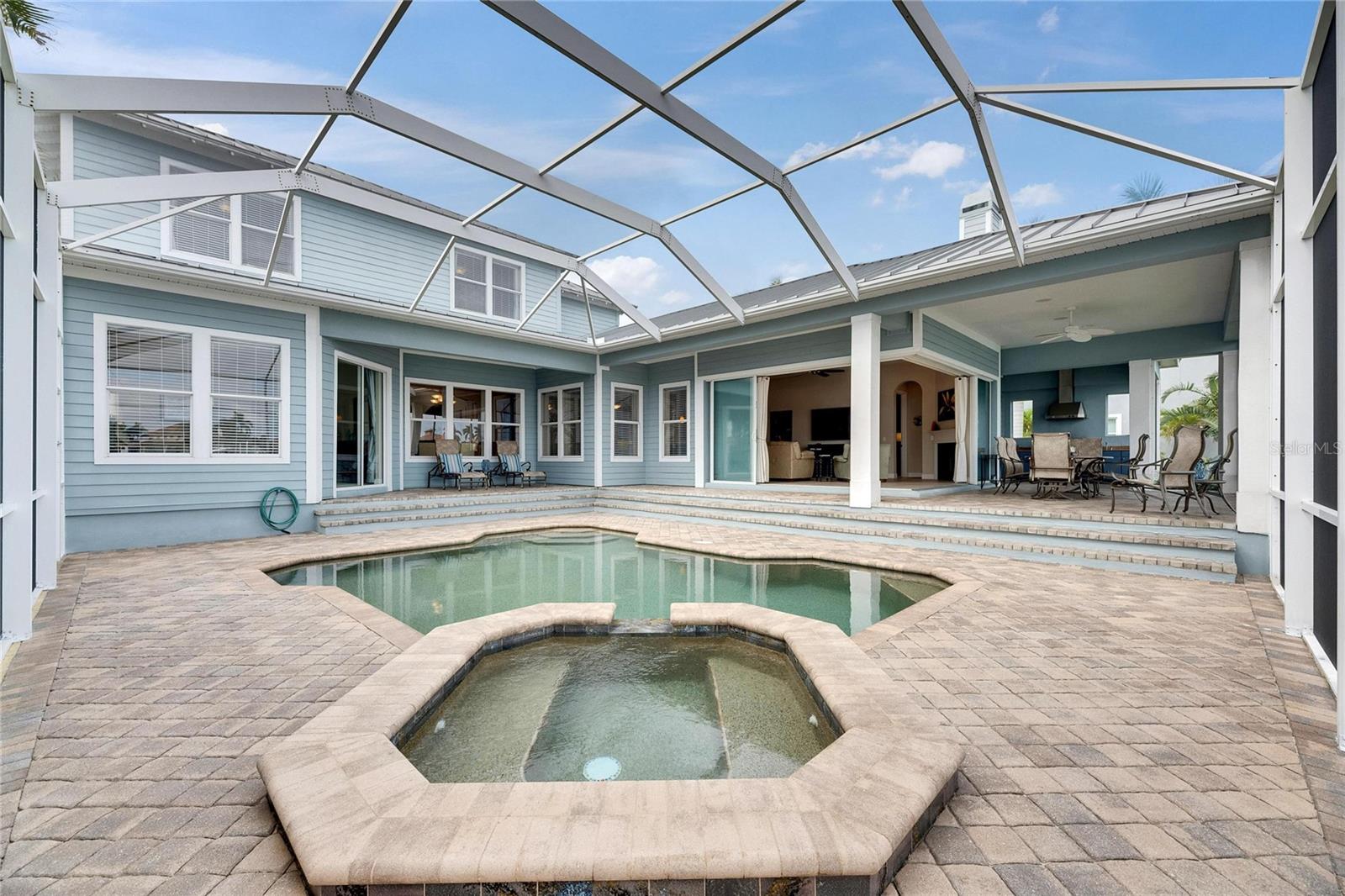 735 MANNS HARBOR DR, APOLLO BEACH, FL, 33572