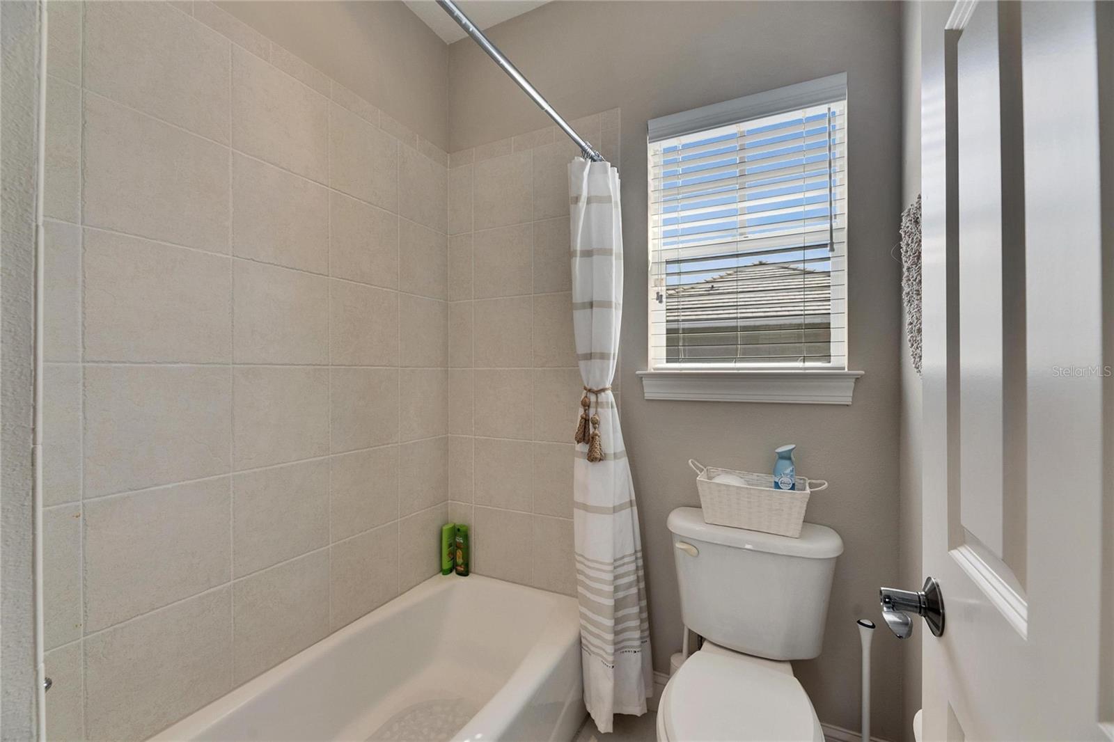 735 MANNS HARBOR DR, APOLLO BEACH, FL, 33572