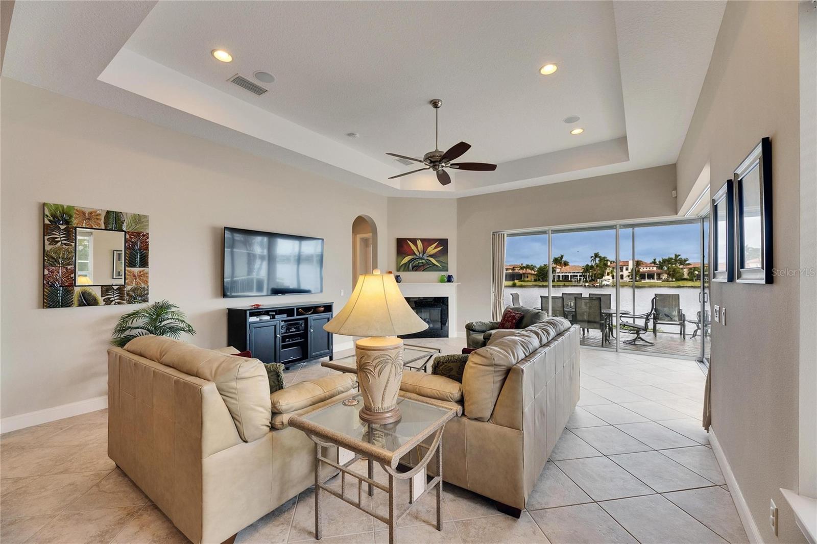 735 MANNS HARBOR DR, APOLLO BEACH, FL, 33572