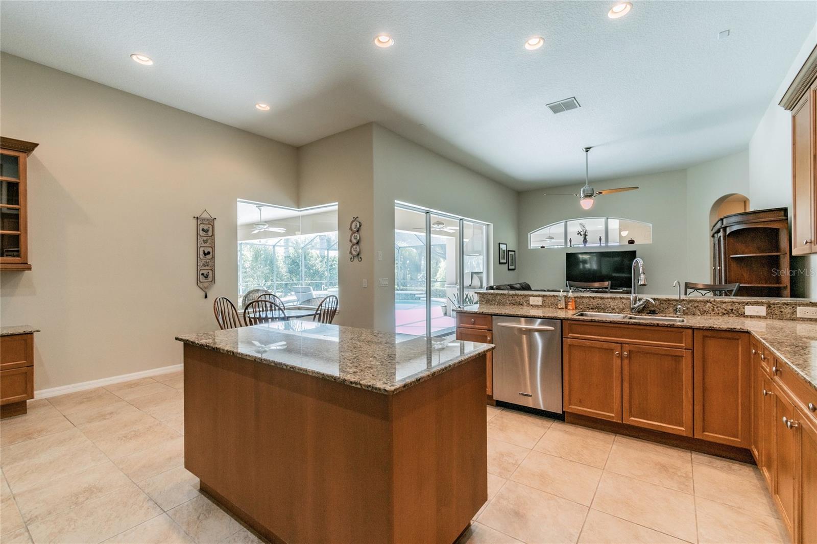 1107 OXBRIDGE DR, LUTZ, FL, 33549