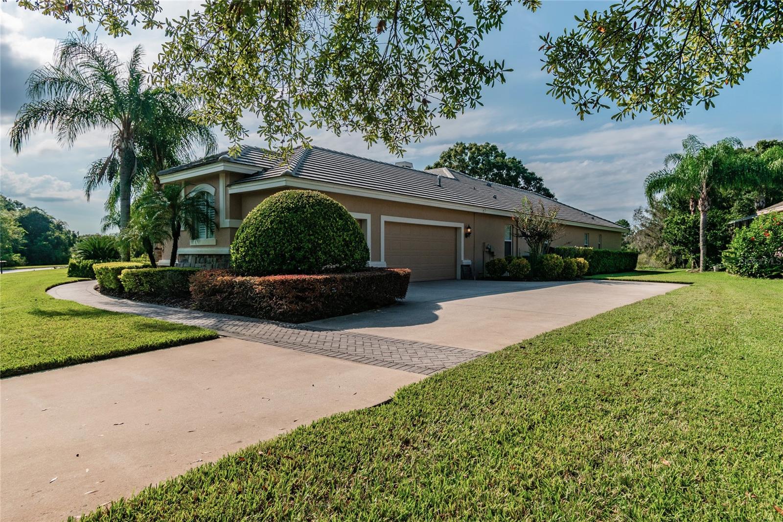 1107 OXBRIDGE DR, LUTZ, FL, 33549