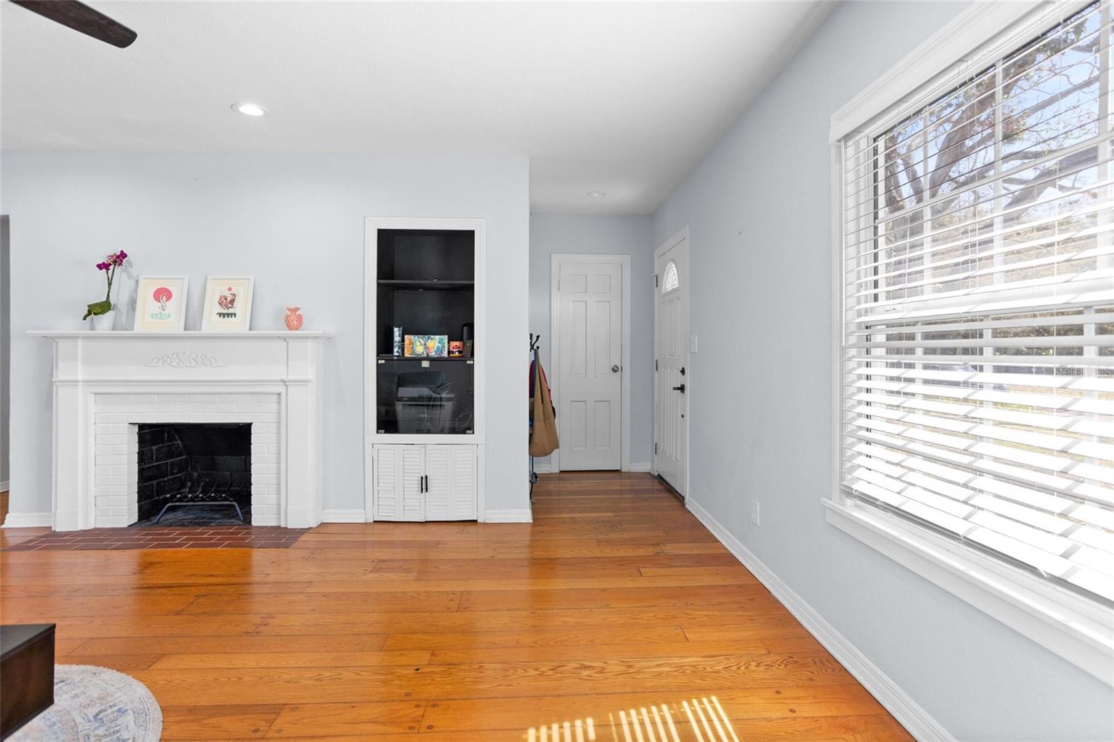 2951 7TH AVE N, ST PETERSBURG, FL, 33713