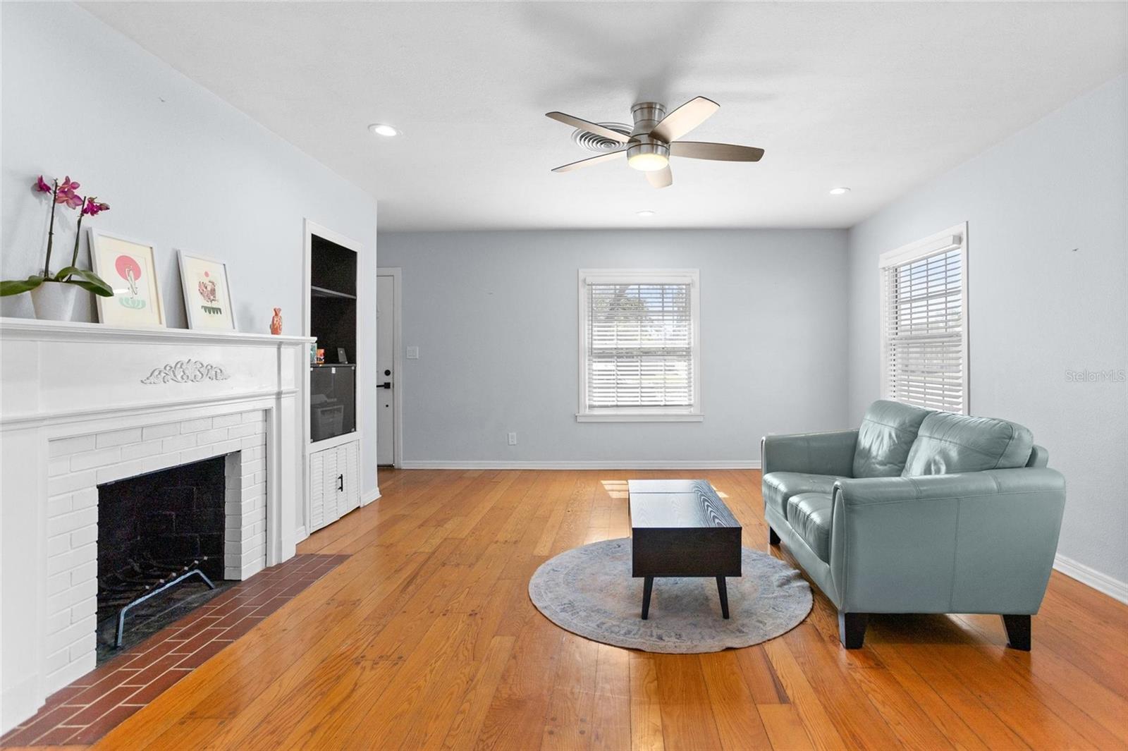 2951 7TH AVE N, ST PETERSBURG, FL, 33713