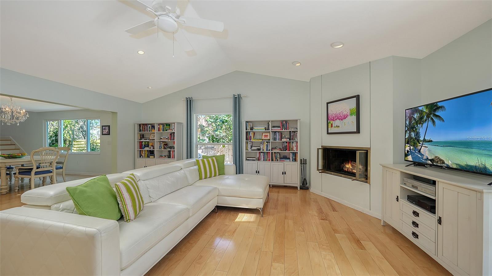 614 TROPICAL CIR, SARASOTA, FL, 34242