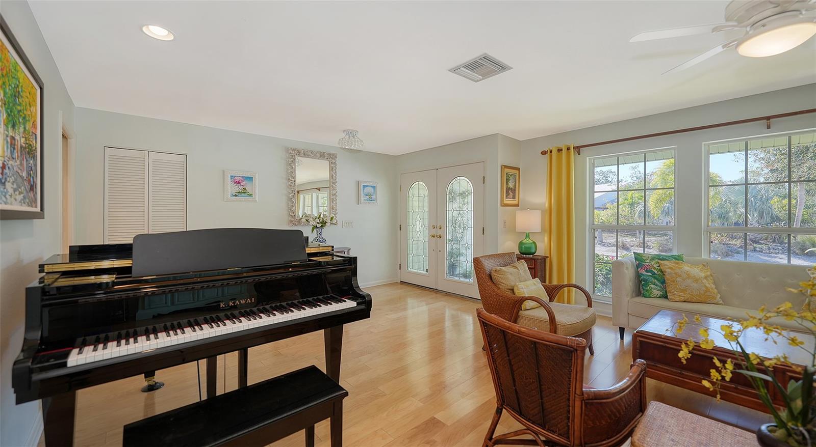 614 TROPICAL CIR, SARASOTA, FL, 34242