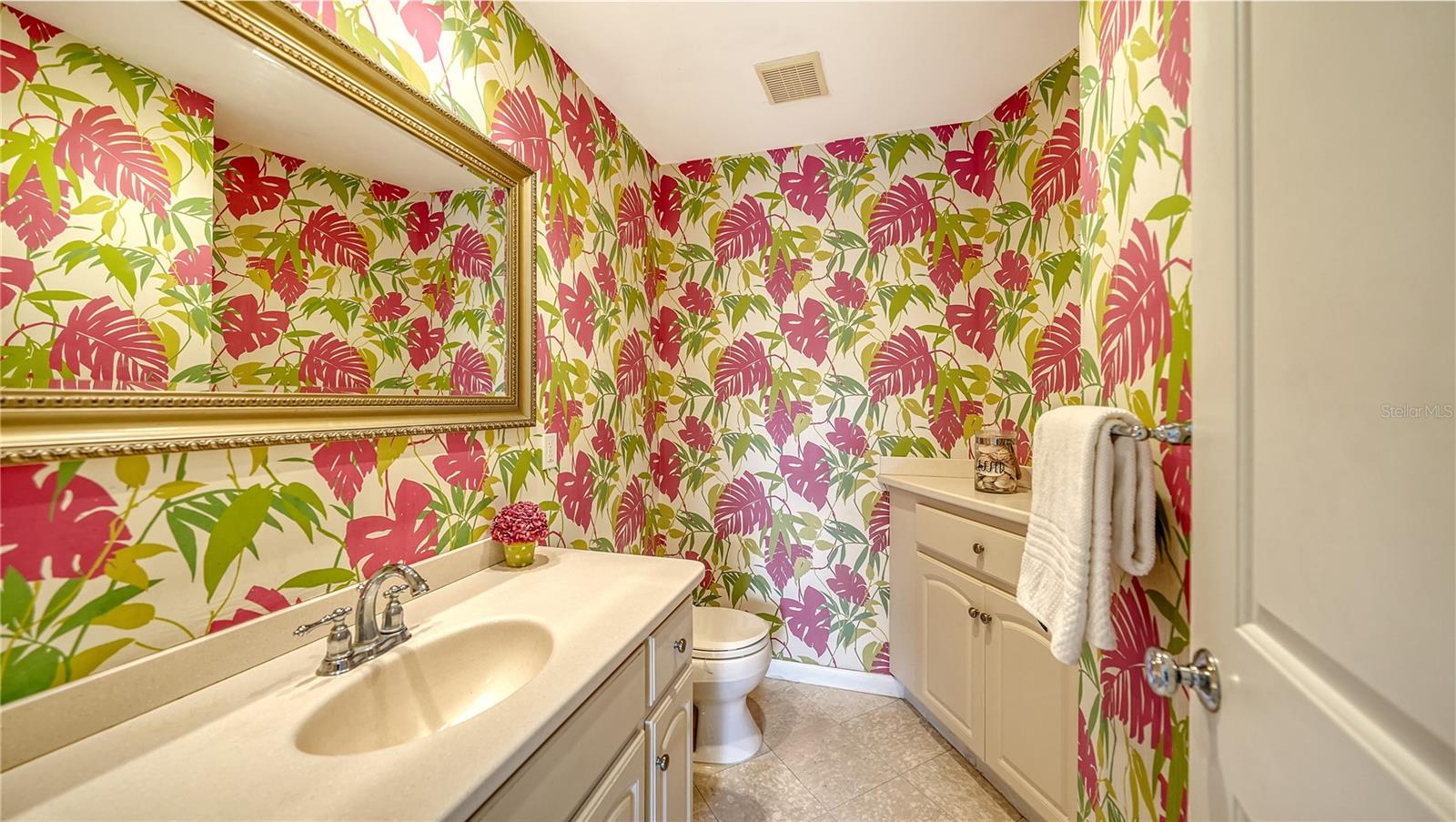 614 TROPICAL CIR, SARASOTA, FL, 34242