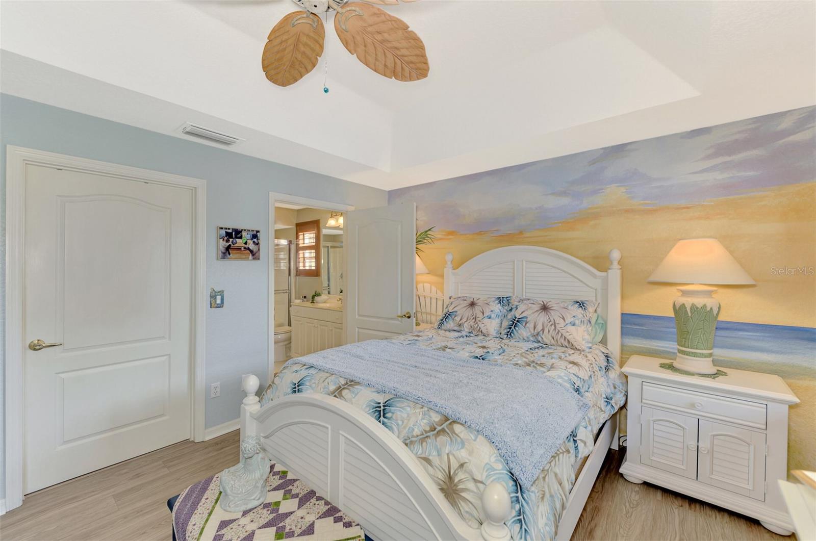 200 MIRABELLA CIR #102, VENICE, FL, 34292