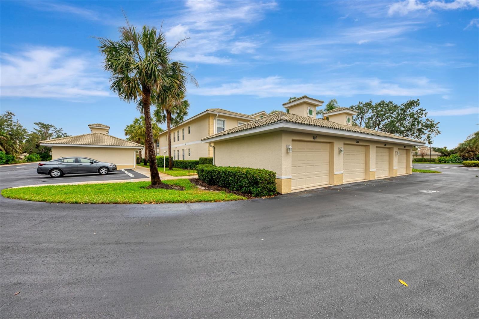 200 MIRABELLA CIR #102, VENICE, FL, 34292