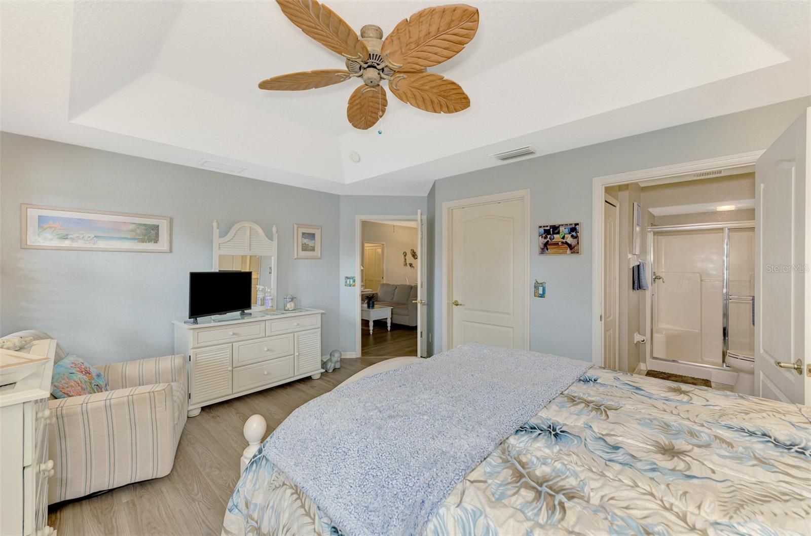 200 MIRABELLA CIR #102, VENICE, FL, 34292