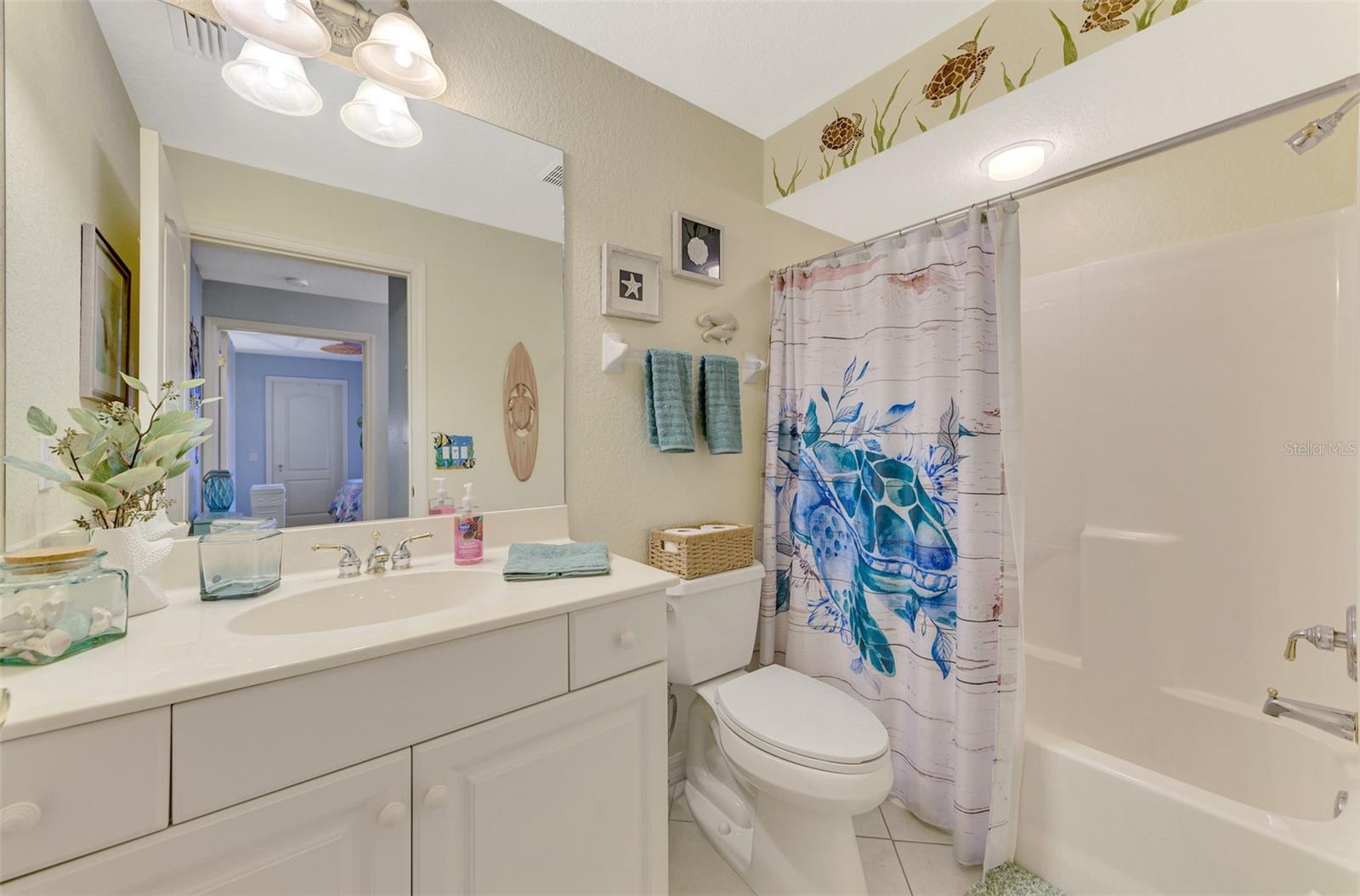 200 MIRABELLA CIR #102, VENICE, FL, 34292
