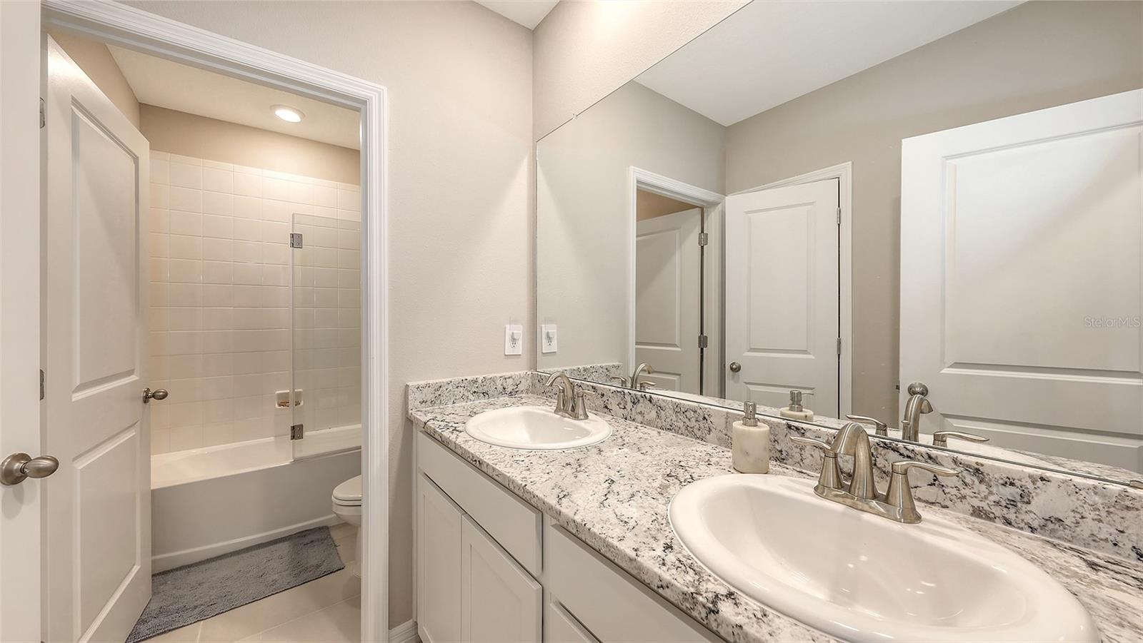 5715 WOODLAND SAGE DR, SARASOTA, FL, 34238