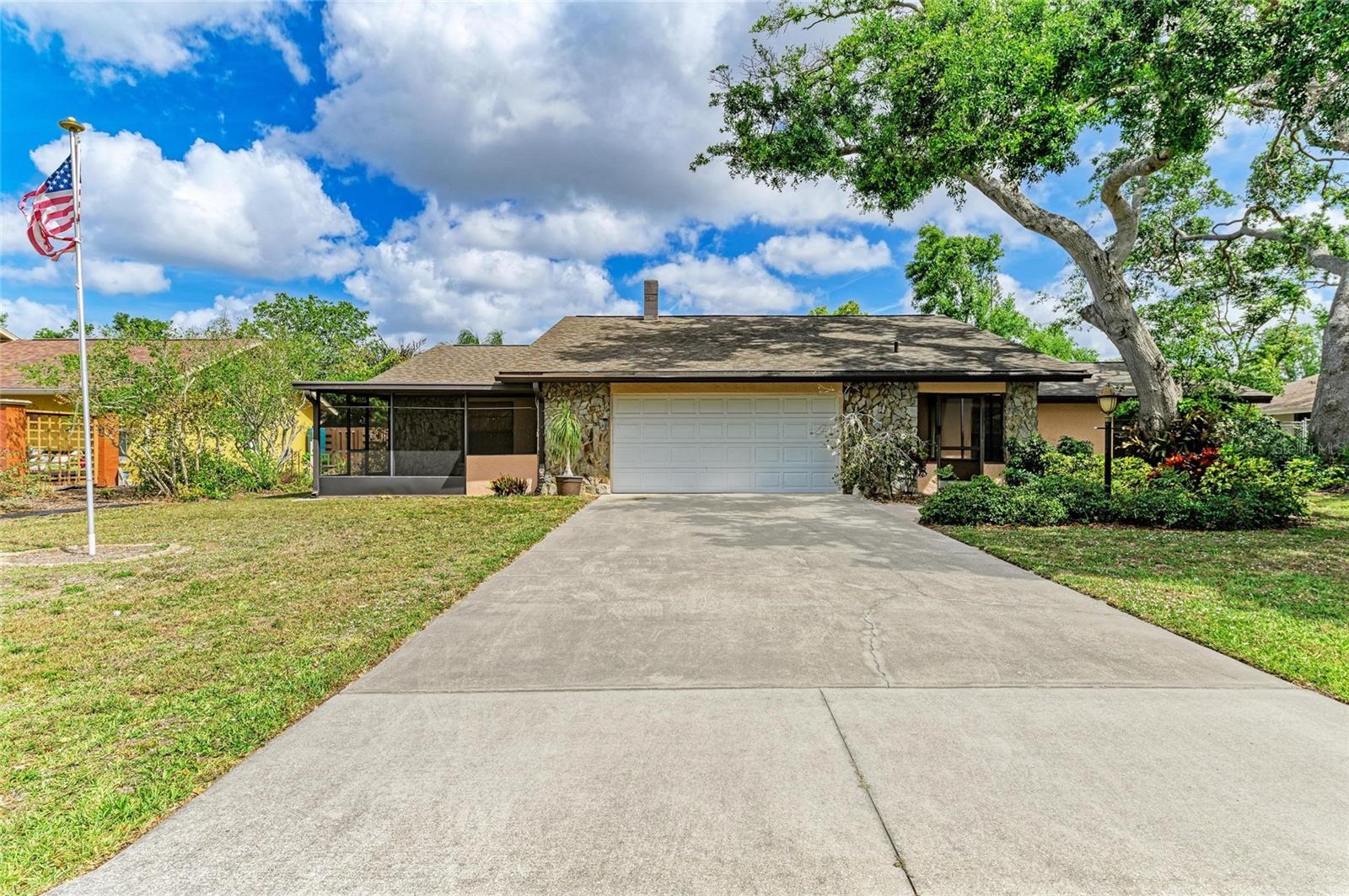 813 EXMOOR ST, SARASOTA, FL, 34243