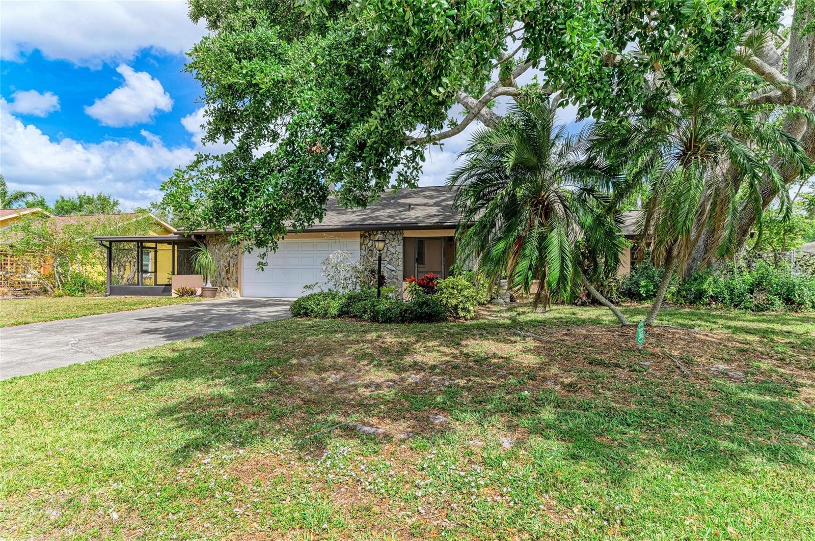 813 EXMOOR ST, SARASOTA, FL, 34243