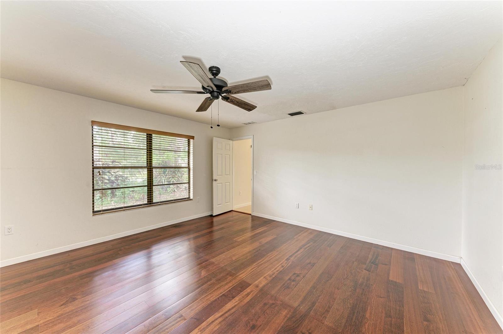 813 EXMOOR ST, SARASOTA, FL, 34243