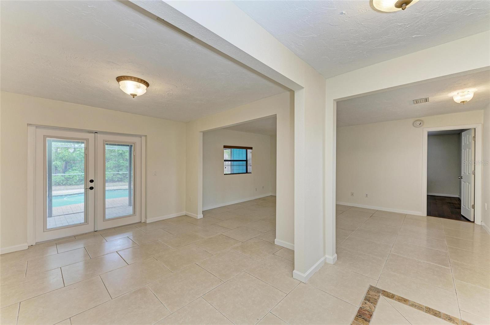 813 EXMOOR ST, SARASOTA, FL, 34243