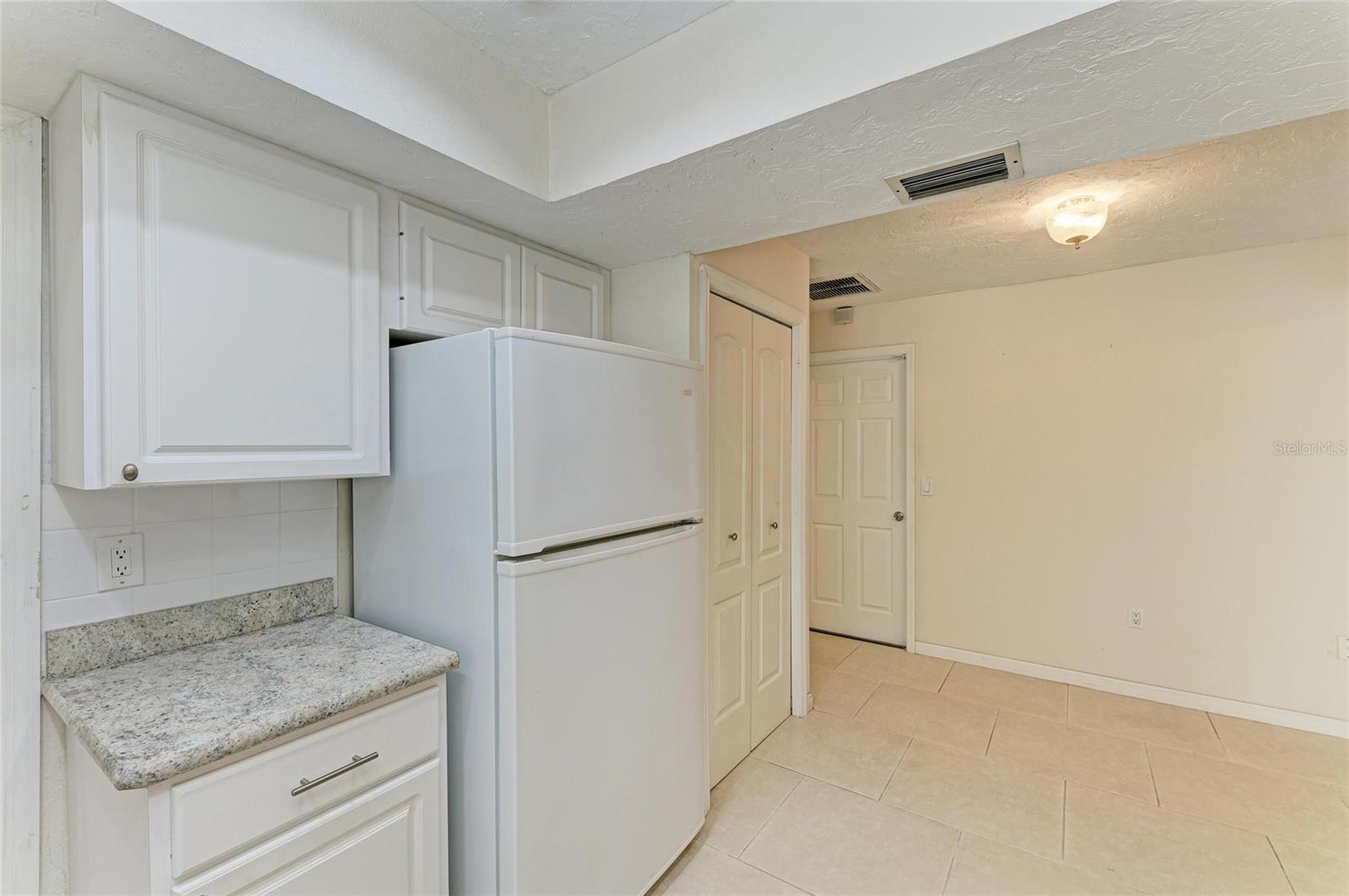 813 EXMOOR ST, SARASOTA, FL, 34243