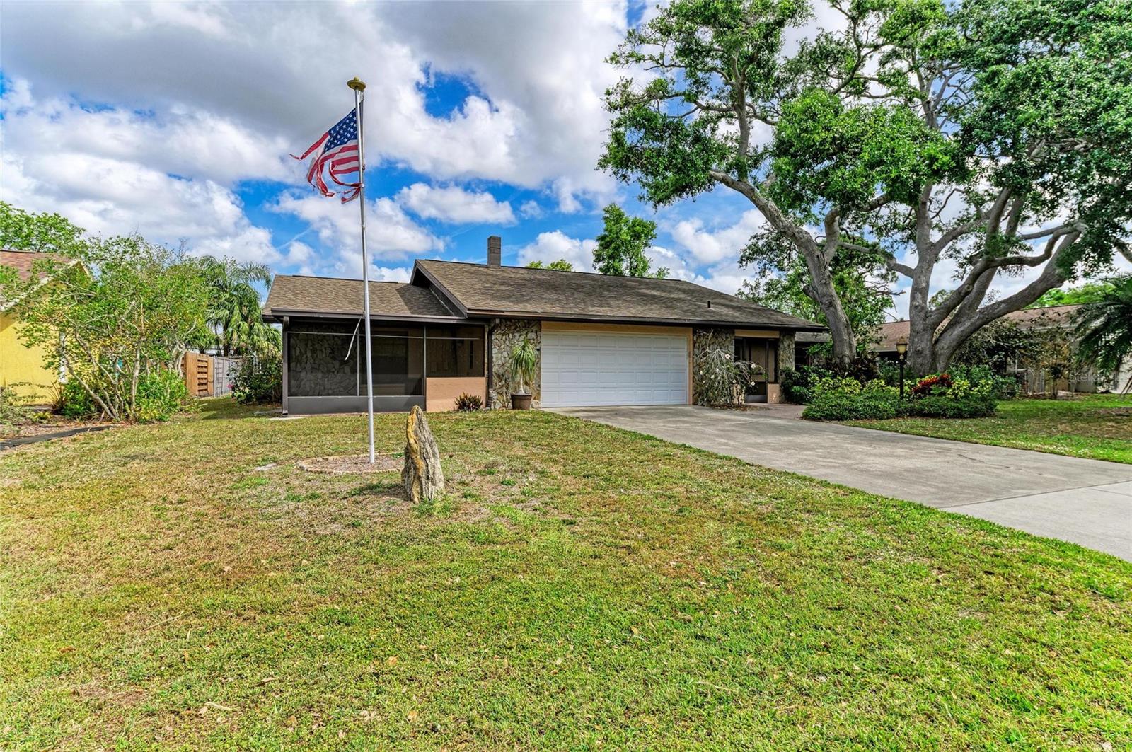 813 EXMOOR ST, SARASOTA, FL, 34243