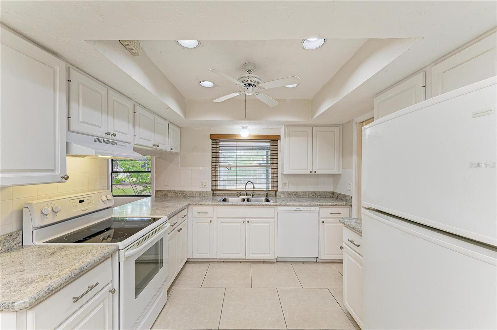 813 EXMOOR ST, SARASOTA, FL, 34243