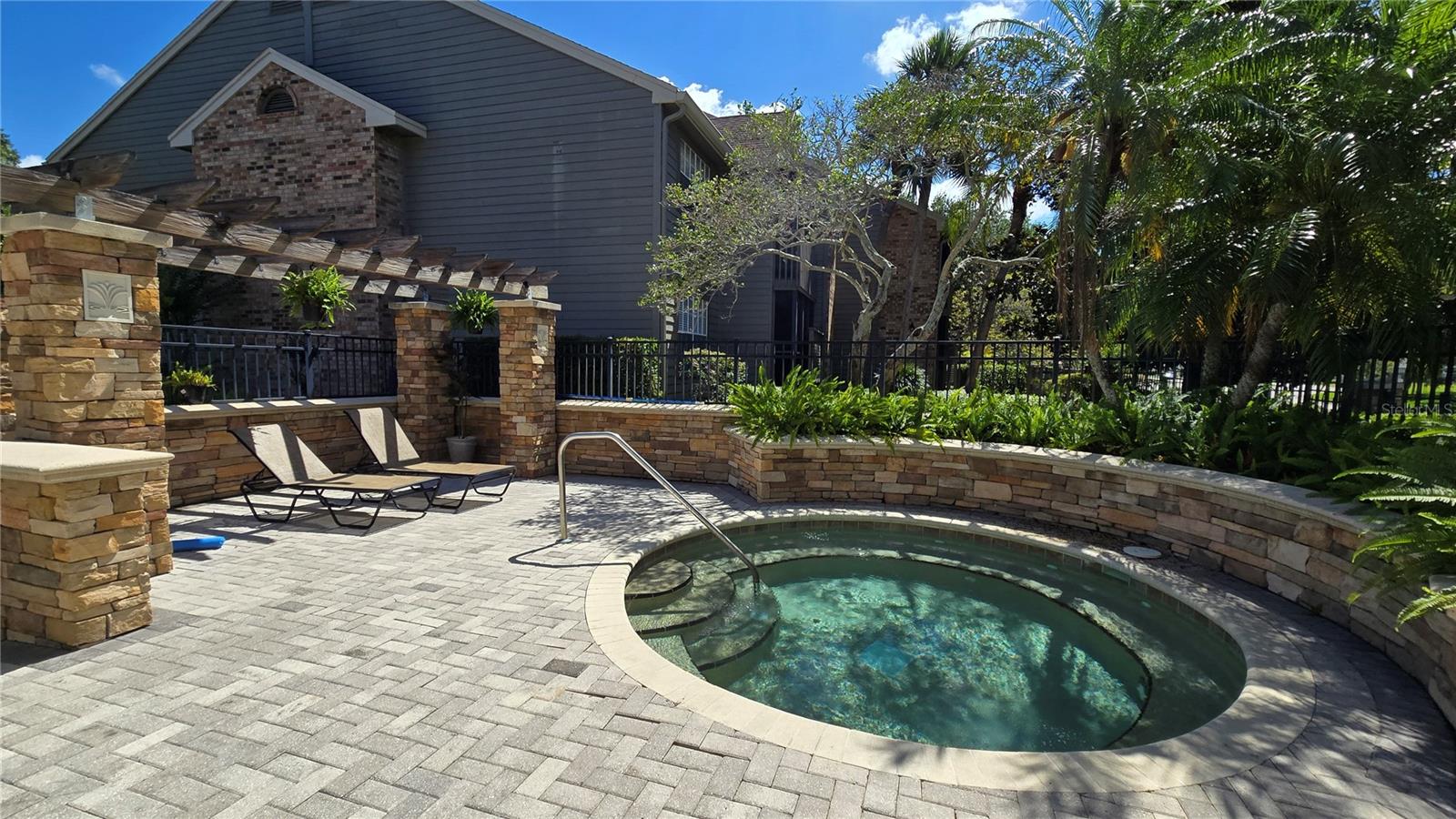 2500 WINDING CREEK BLVD #F206, CLEARWATER, FL, 33761