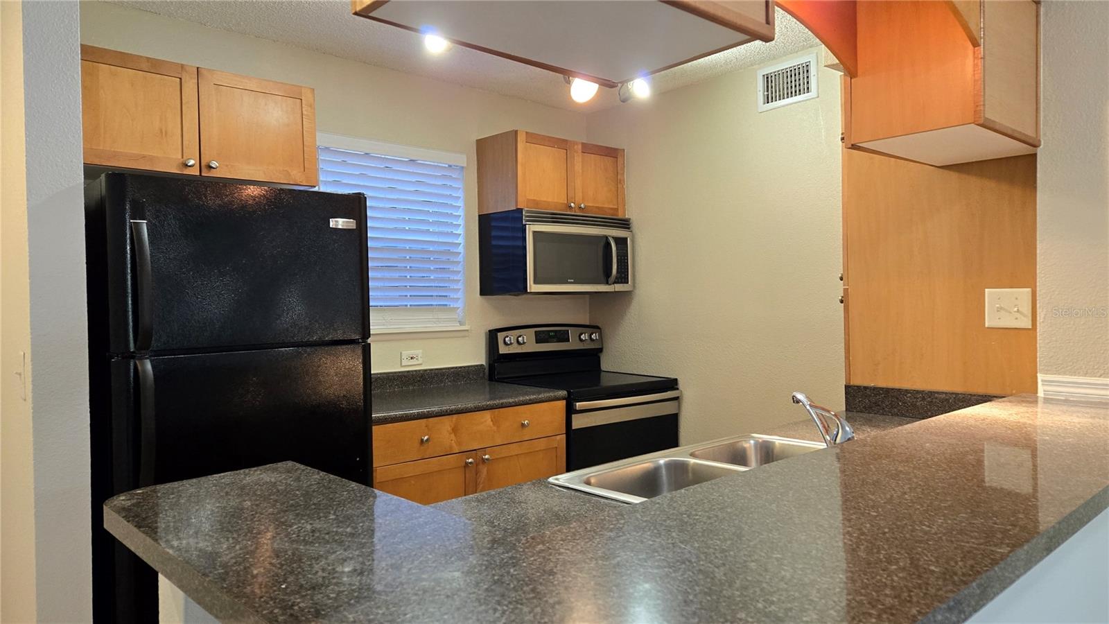 2500 WINDING CREEK BLVD #F206, CLEARWATER, FL, 33761