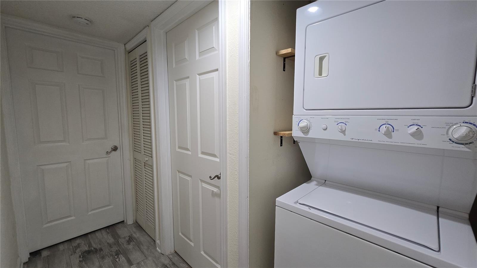 2500 WINDING CREEK BLVD #F206, CLEARWATER, FL, 33761