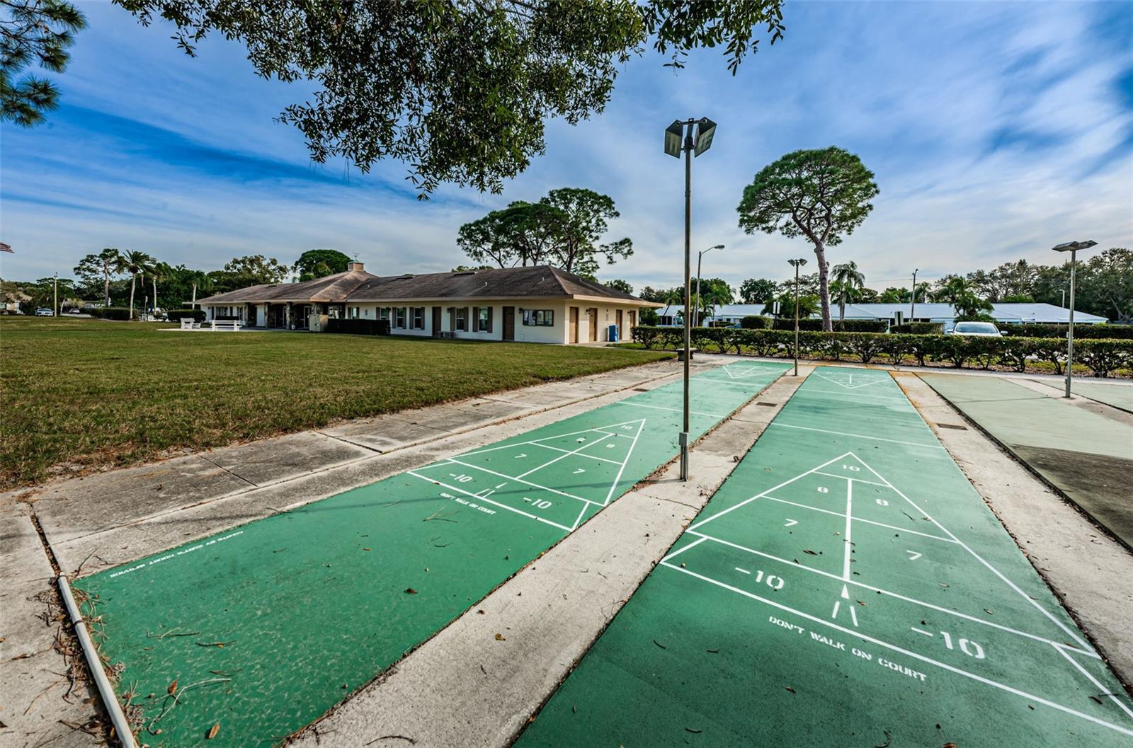 8450 CANDLEWOOD RD, SEMINOLE, FL, 33777