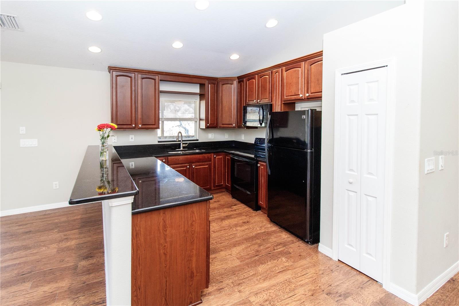 12724 CIRCLE LAKE DR, HUDSON, FL, 34669