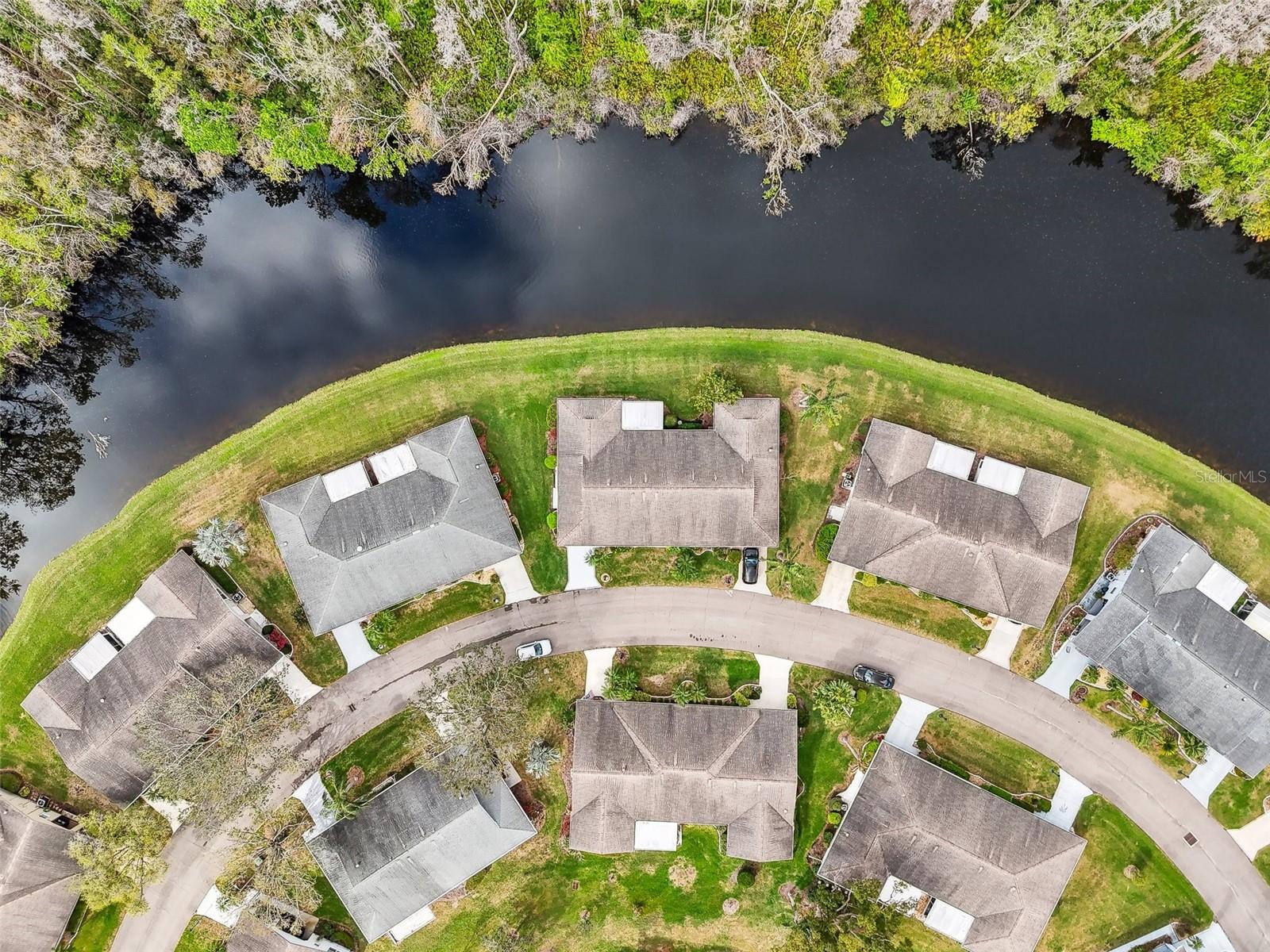 2022 HEATHFIELD CIR, SUN CITY CENTER, FL, 33573