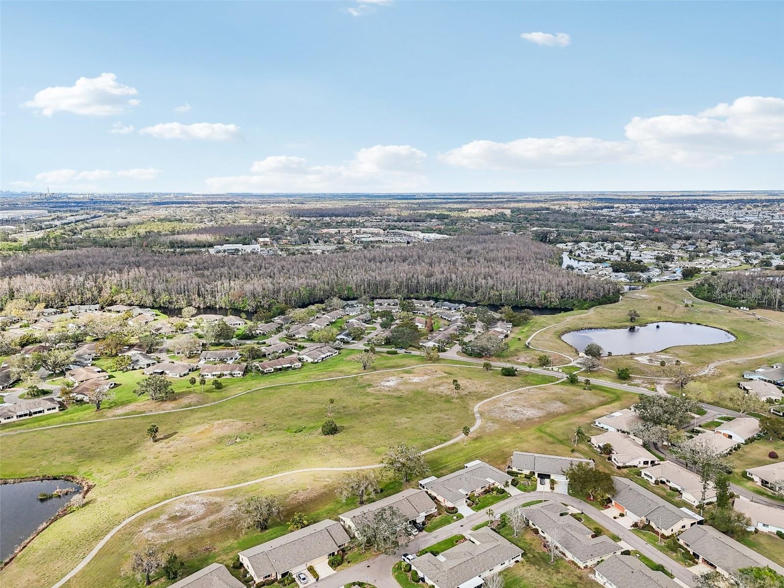 2022 HEATHFIELD CIR, SUN CITY CENTER, FL, 33573