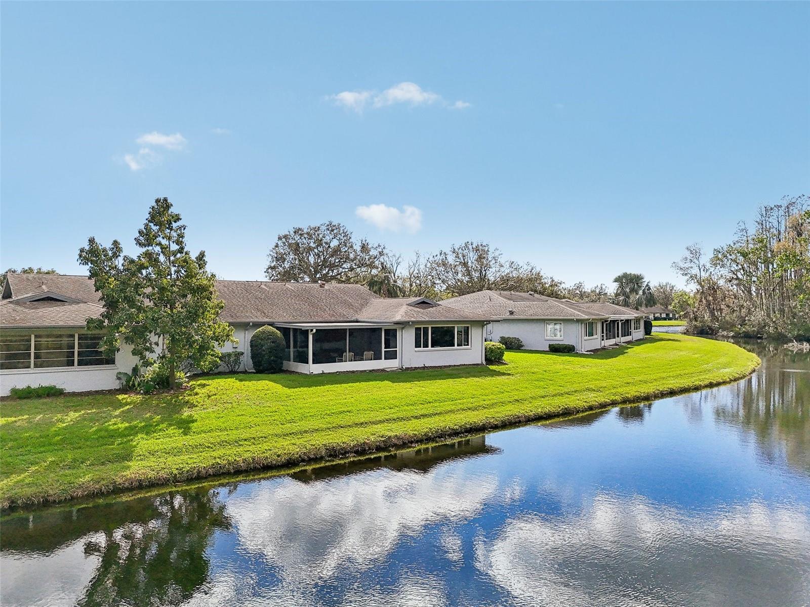 2022 HEATHFIELD CIR, SUN CITY CENTER, FL, 33573