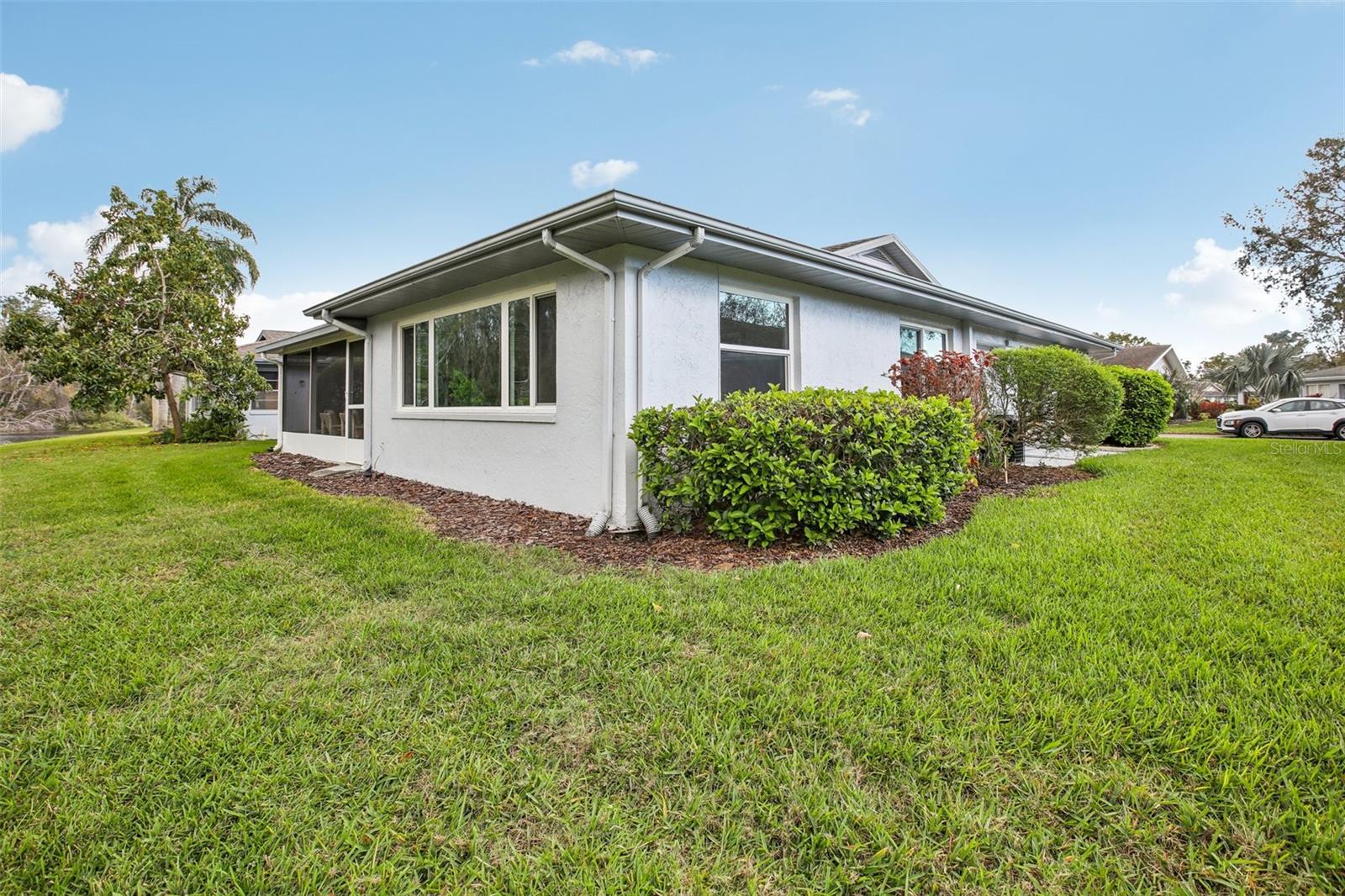 2022 HEATHFIELD CIR, SUN CITY CENTER, FL, 33573
