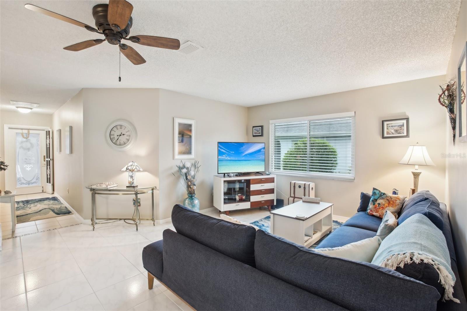 2022 HEATHFIELD CIR, SUN CITY CENTER, FL, 33573