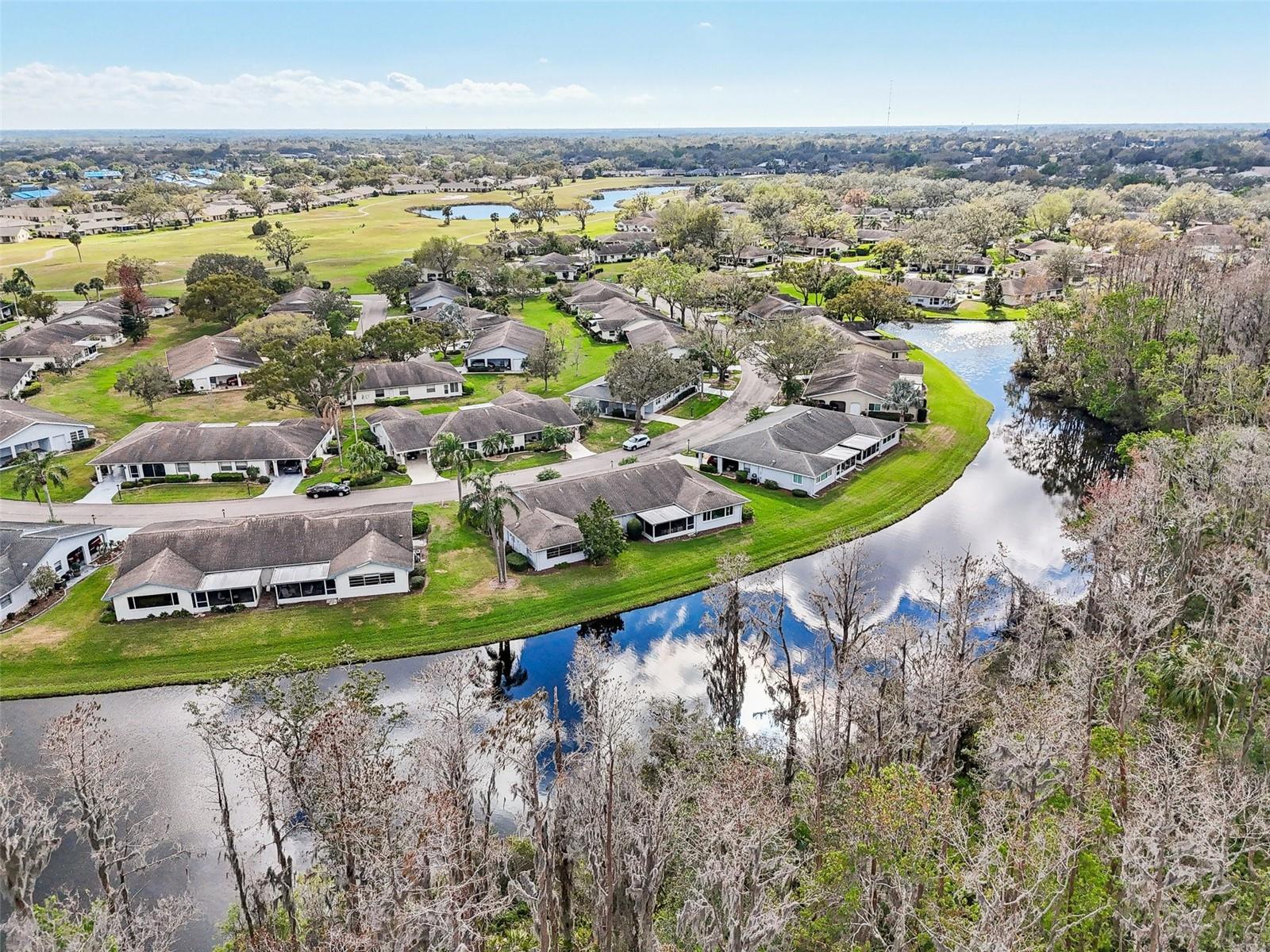 2022 HEATHFIELD CIR, SUN CITY CENTER, FL, 33573