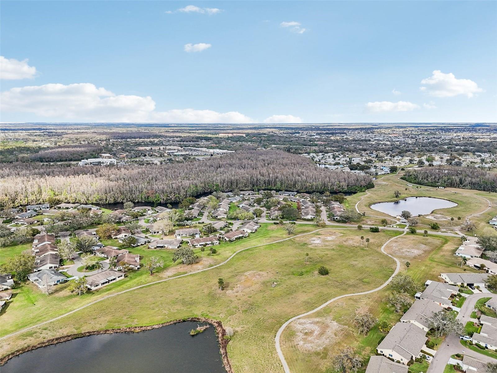 2022 HEATHFIELD CIR, SUN CITY CENTER, FL, 33573
