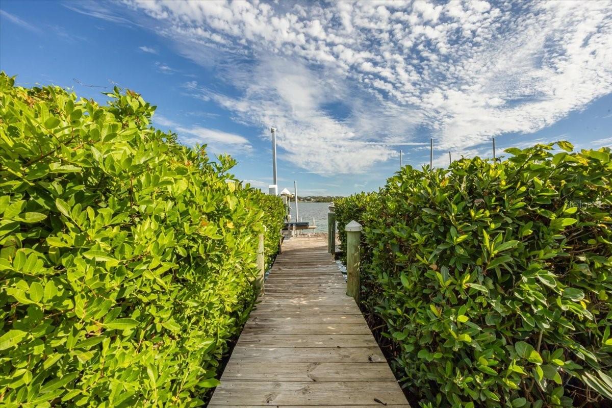 A4642022 Property Photo