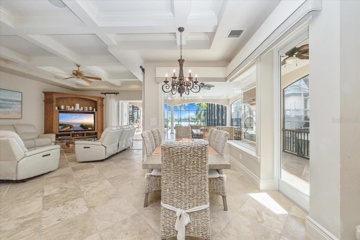 A4642022 Property Photo