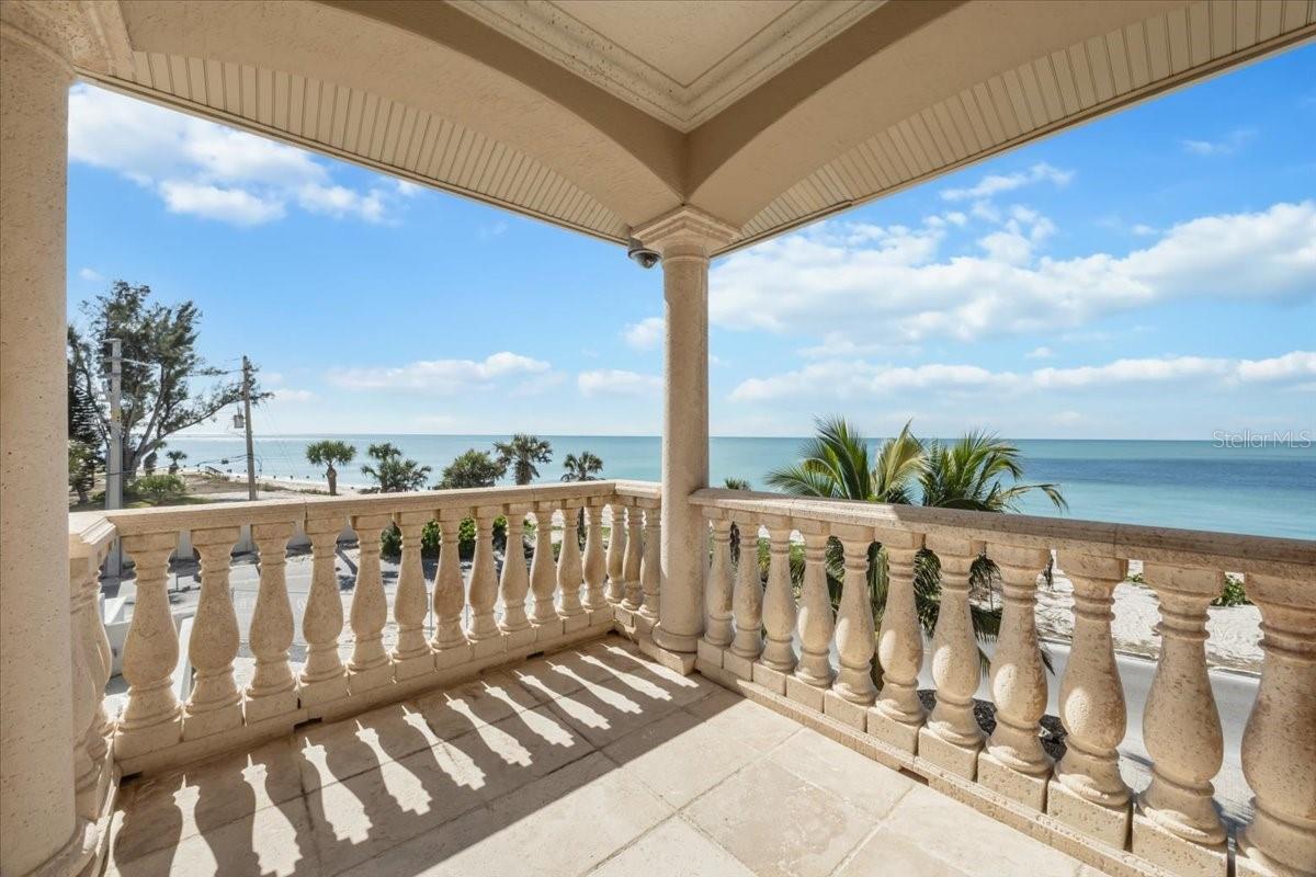 A4642022 Property Photo