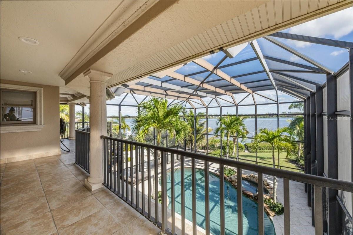 A4642022 Property Photo